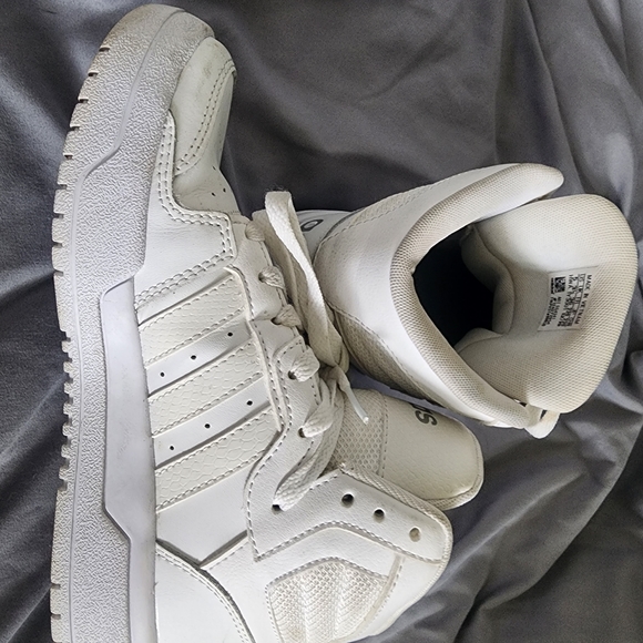Adidas hightops - Picture 3 of 8